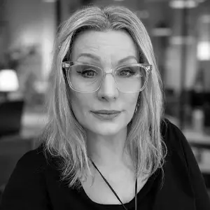 BeatekKorth-Portraitfoto Portrait von Beate als Profilbild für die Team-Übersicht auf der Website der Agentur Korth.